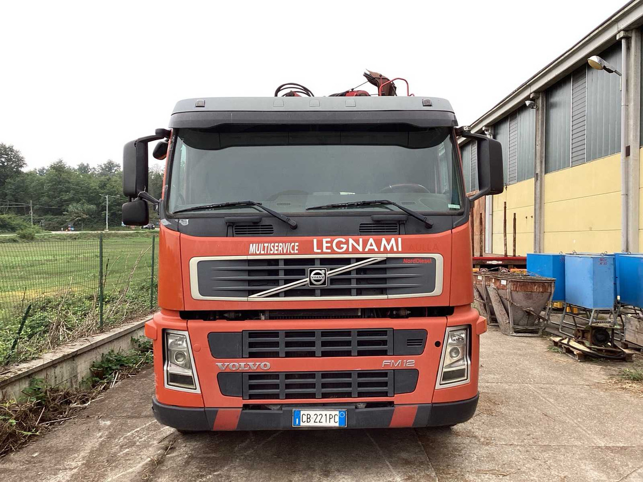 VOLVO - FM12.460 - TRUCK WITH TRAILER - 2002 - Vrachtwagen: afbeelding 2 VOLVO - FM12.460 - TRUCK WITH TRAILER - 2002 - Vrachtwagen: afbeelding 2