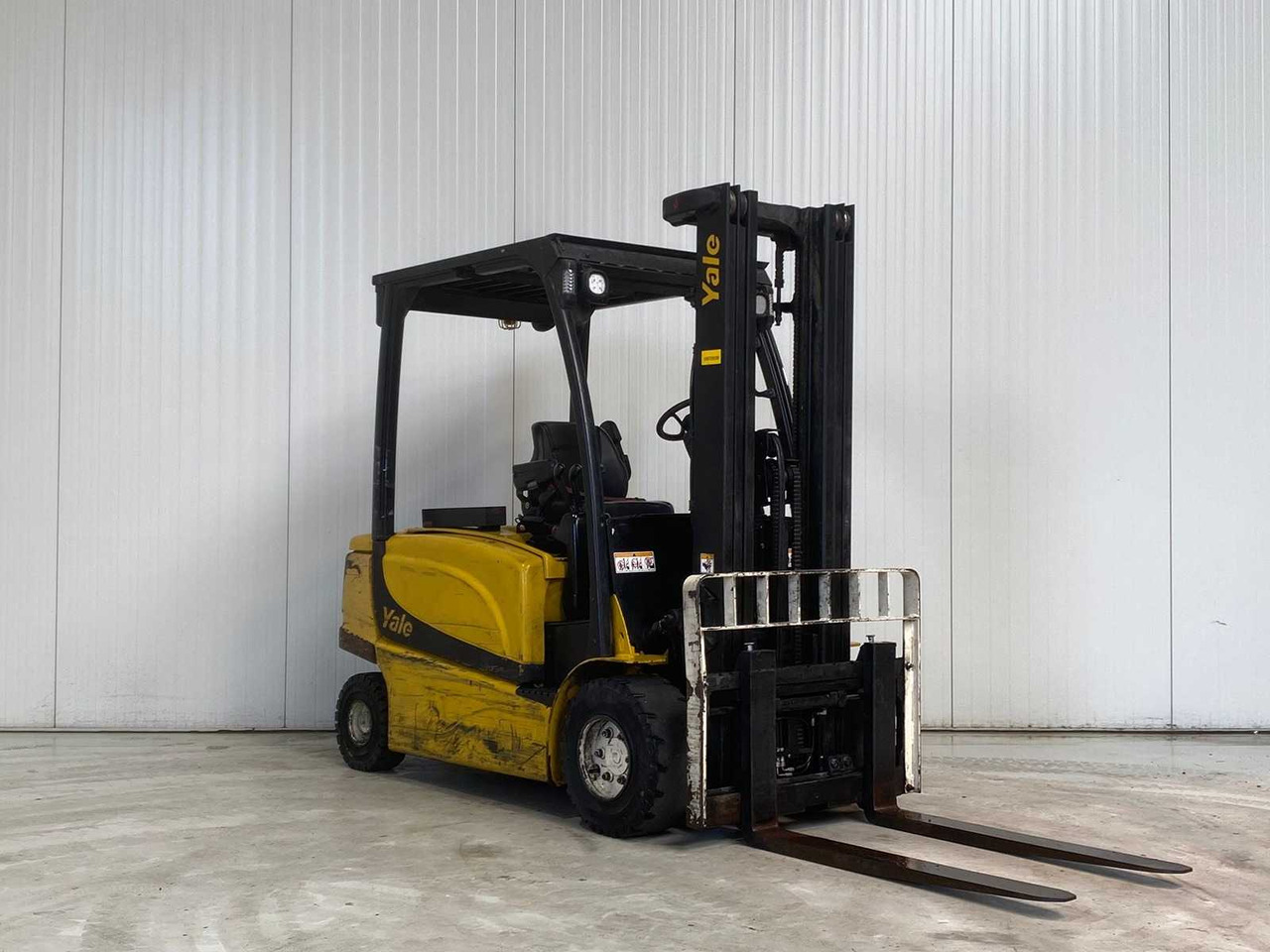 YALE - 2013 - ERP 35 VL - FORKLIFT TRIPLEX - FREELIFT - SIDESHIFT - Heftruck: afbeelding 2 YALE - 2013 - ERP 35 VL - FORKLIFT TRIPLEX - FREELIFT - SIDESHIFT - Heftruck: afbeelding 2