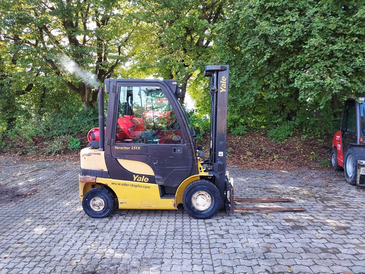 YALE GLP25VX V2420 FORKLIFT - Heftruck: afbeelding 2 YALE GLP25VX V2420 FORKLIFT - Heftruck: afbeelding 2