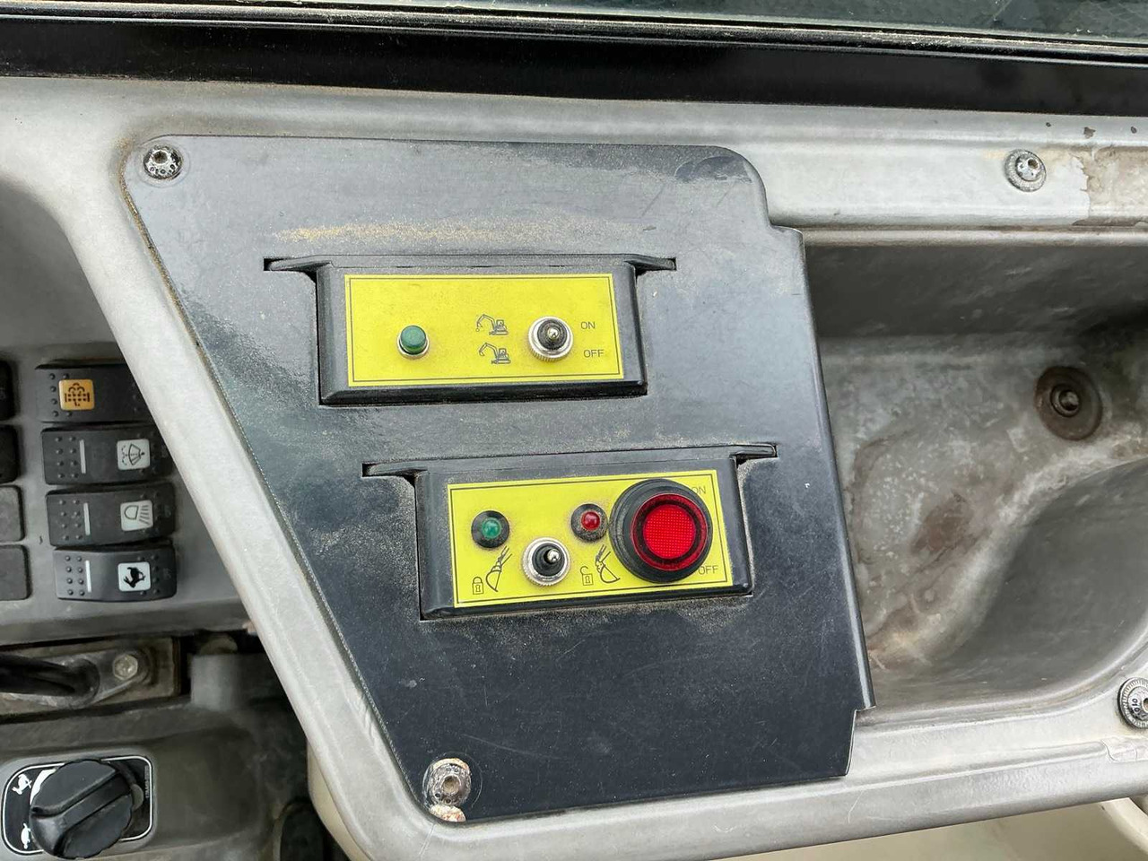 Rupsgraafmachine Yanmar SV100-2A: afbeelding 38 Rupsgraafmachine Yanmar SV100-2A: afbeelding 38