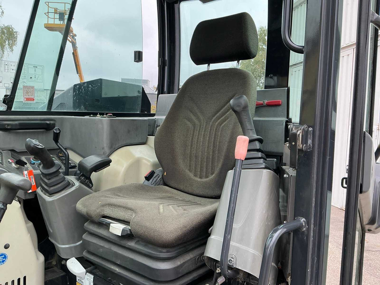 Rupsgraafmachine Yanmar SV100-2A: afbeelding 37 Rupsgraafmachine Yanmar SV100-2A: afbeelding 37