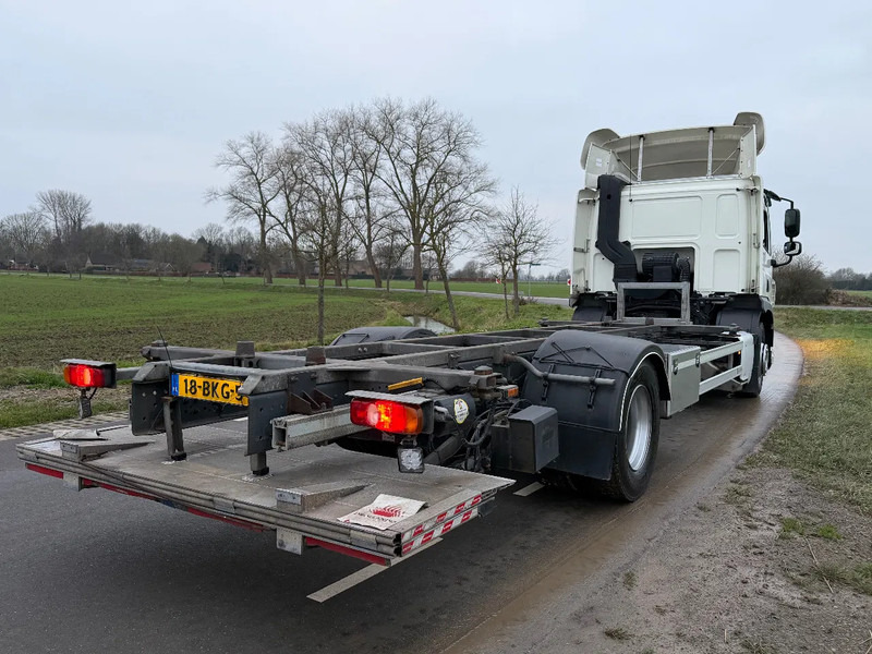 DAF CF 300 CF 300 BDF of Chassic cabine. MOOIE NETTE TRUCK!! - Chassis vrachtwagen: afbeelding 4 DAF CF 300 CF 300 BDF of Chassic cabine. MOOIE NETTE TRUCK!! - Chassis vrachtwagen: afbeelding 4