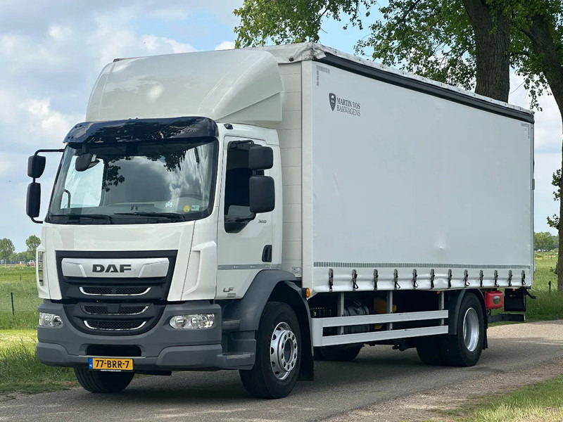 DAF CF 320 LF320.18 EURO6. SchuifzeilBakwagen met Laadklep. in TOPSTAAT! - Schuifzeilen vrachtwagen: afbeelding 1 DAF CF 320 LF320.18 EURO6. SchuifzeilBakwagen met Laadklep. in TOPSTAAT! - Schuifzeilen vrachtwagen: afbeelding 1