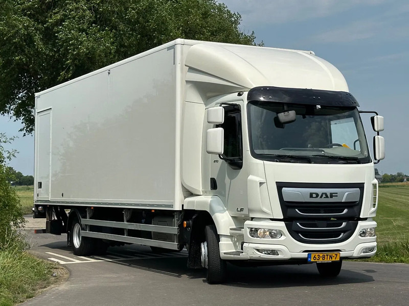 DAF LF 210 LF210.14. EURO6. 2022. 183401km 805x248x248. Bakwagen met Laadklep 2500kg - Bakwagen: afbeelding 2 DAF LF 210 LF210.14. EURO6. 2022. 183401km 805x248x248. Bakwagen met Laadklep 2500kg - Bakwagen: afbeelding 2