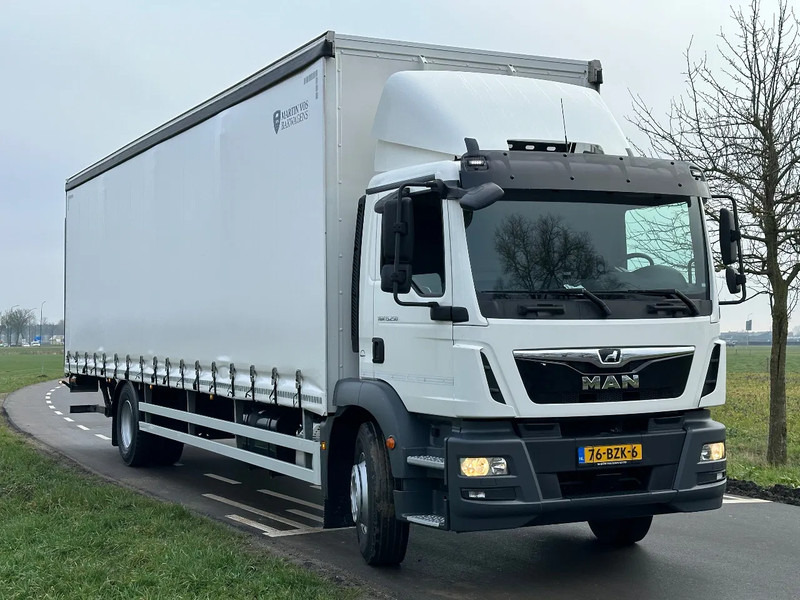 MAN TGM TGM. 15.250. EURO6. 2020. Schuifzeil Bakwagen met Laadklep 990x248x270 - Schuifzeilen vrachtwagen: afbeelding 2 MAN TGM TGM. 15.250. EURO6. 2020. Schuifzeil Bakwagen met Laadklep 990x248x270 - Schuifzeilen vrachtwagen: afbeelding 2