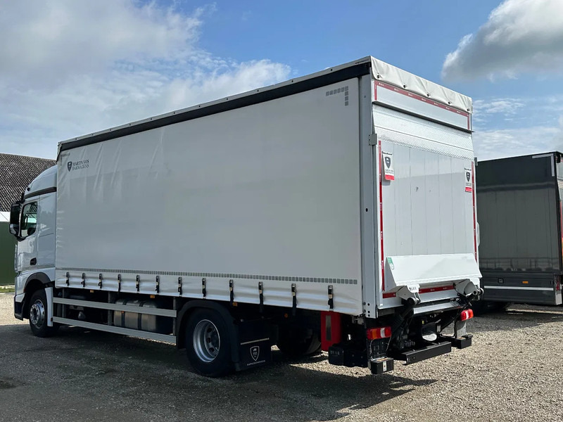 Mercedes-Benz Actros 1843 ACTROS 1843L 2022. 183432km Schuifzeil met Laadklep 2000kg - Schuifzeilen vrachtwagen: afbeelding 5 Mercedes-Benz Actros 1843 ACTROS 1843L 2022. 183432km Schuifzeil met Laadklep 2000kg - Schuifzeilen vrachtwagen: afbeelding 5