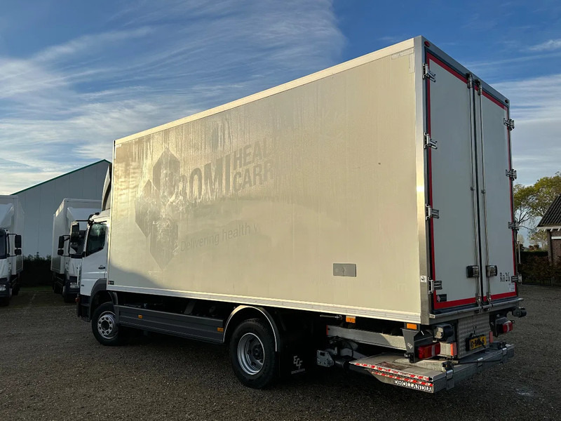 Mercedes-Benz Atego ATEGO1218 GEISOLEERDE OPBOUW 620x247x260! 2000kg Laadklep. - Bakwagen: afbeelding 4 Mercedes-Benz Atego ATEGO1218 GEISOLEERDE OPBOUW 620x247x260! 2000kg Laadklep. - Bakwagen: afbeelding 4