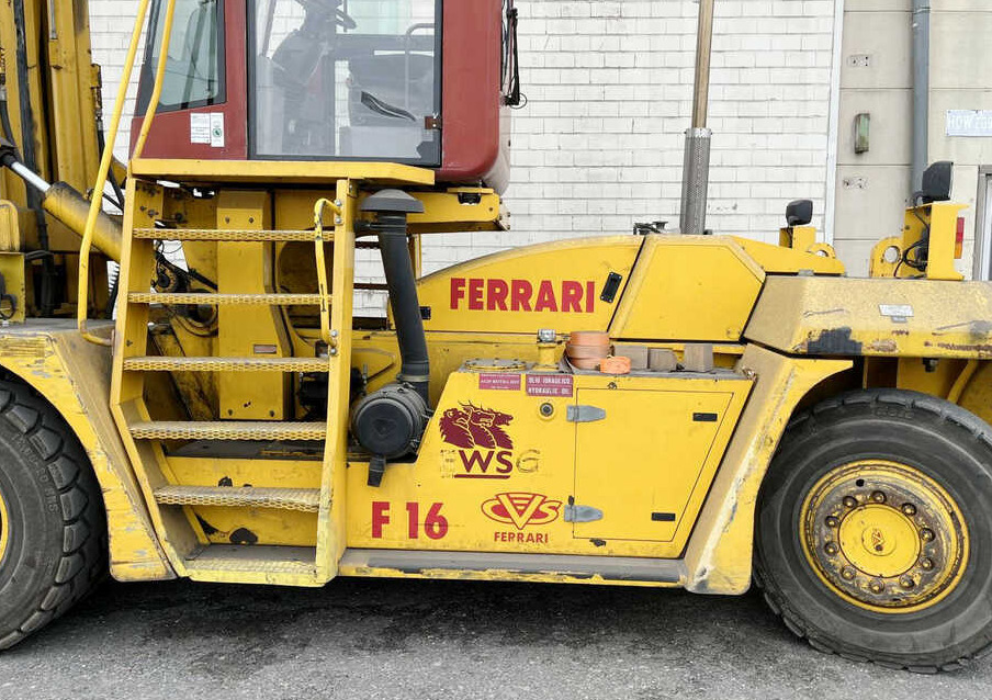 CVS Ferrari F16 - Container heftruck: afbeelding 4 CVS Ferrari F16 - Container heftruck: afbeelding 4