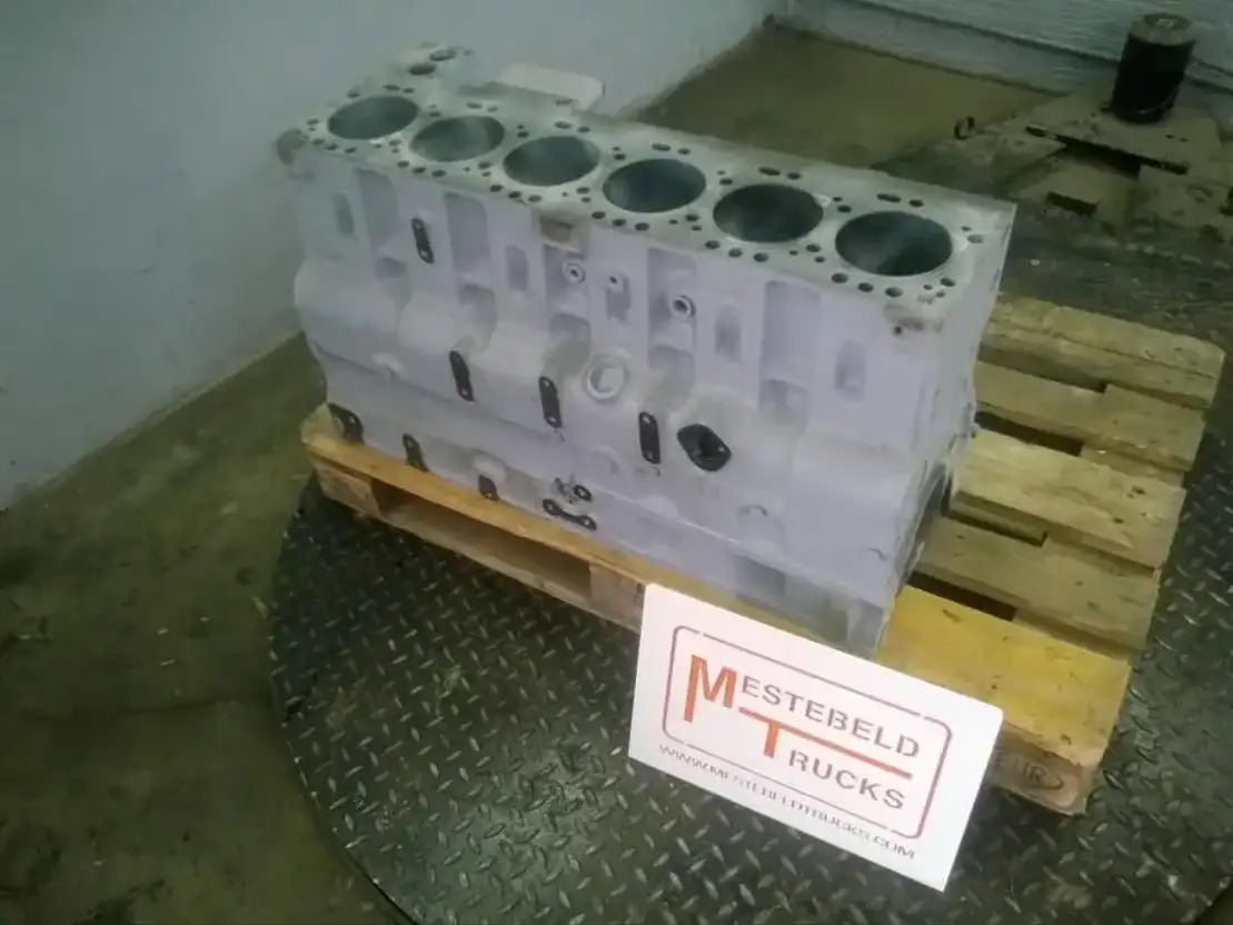 Cummins Motorblok CM8.3T - Motor en onderdelen voor Vrachtwagen: afbeelding 1 Cummins Motorblok CM8.3T - Motor en onderdelen voor Vrachtwagen: afbeelding 1
