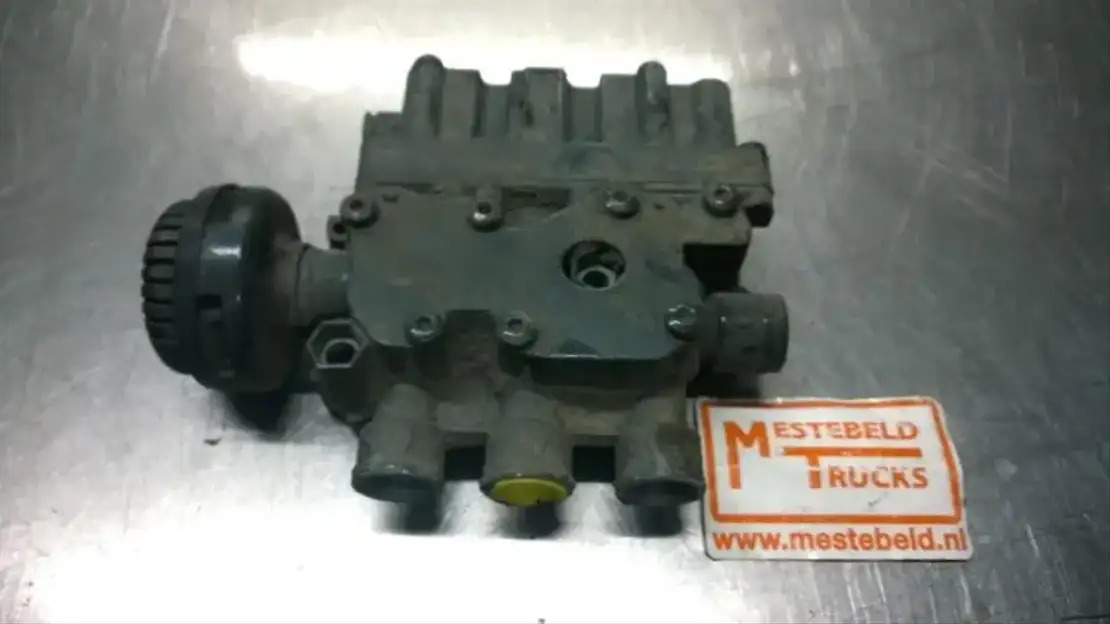 DAF CF Magneetventielblok Ecas /XF - Remdelen voor Vrachtwagen: afbeelding 1 DAF CF Magneetventielblok Ecas /XF - Remdelen voor Vrachtwagen: afbeelding 1