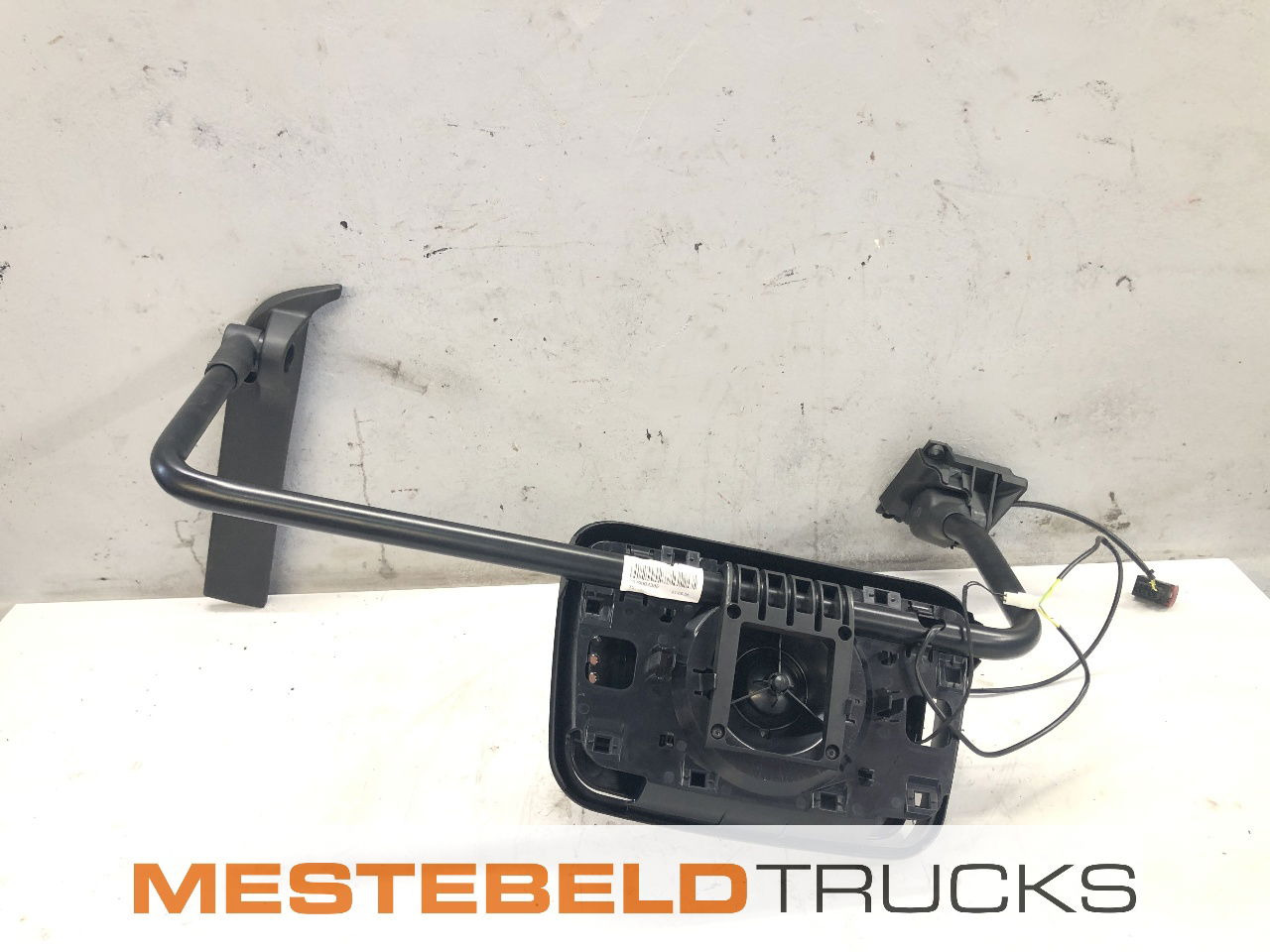DAF Spiegel met steun rechts - Cabine en interieur voor Vrachtwagen: afbeelding 2 DAF Spiegel met steun rechts - Cabine en interieur voor Vrachtwagen: afbeelding 2