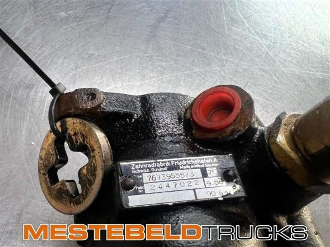 DAF Stuurpomp - Motor en onderdelen voor Vrachtwagen: afbeelding 2 DAF Stuurpomp - Motor en onderdelen voor Vrachtwagen: afbeelding 2