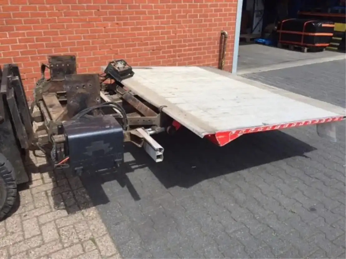 MAN L aadklep D'Hollandia - Laadklep: afbeelding 1 MAN L aadklep D'Hollandia - Laadklep: afbeelding 1