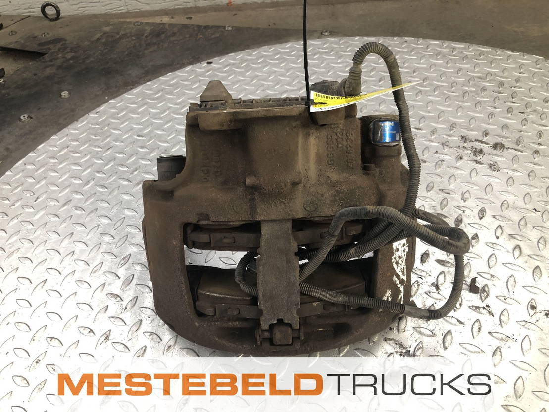 MAN Remklauw rechtsvoor - Remklauw voor Vrachtwagen: afbeelding 1 MAN Remklauw rechtsvoor - Remklauw voor Vrachtwagen: afbeelding 1