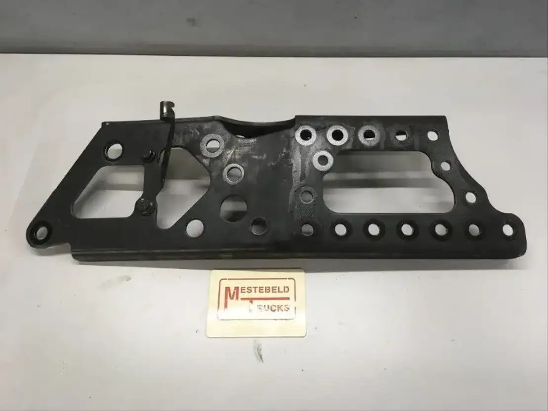 Mercedes-Benz Chassissteun rechts - Frame/ Chassis voor Vrachtwagen: afbeelding 1 Mercedes-Benz Chassissteun rechts - Frame/ Chassis voor Vrachtwagen: afbeelding 1