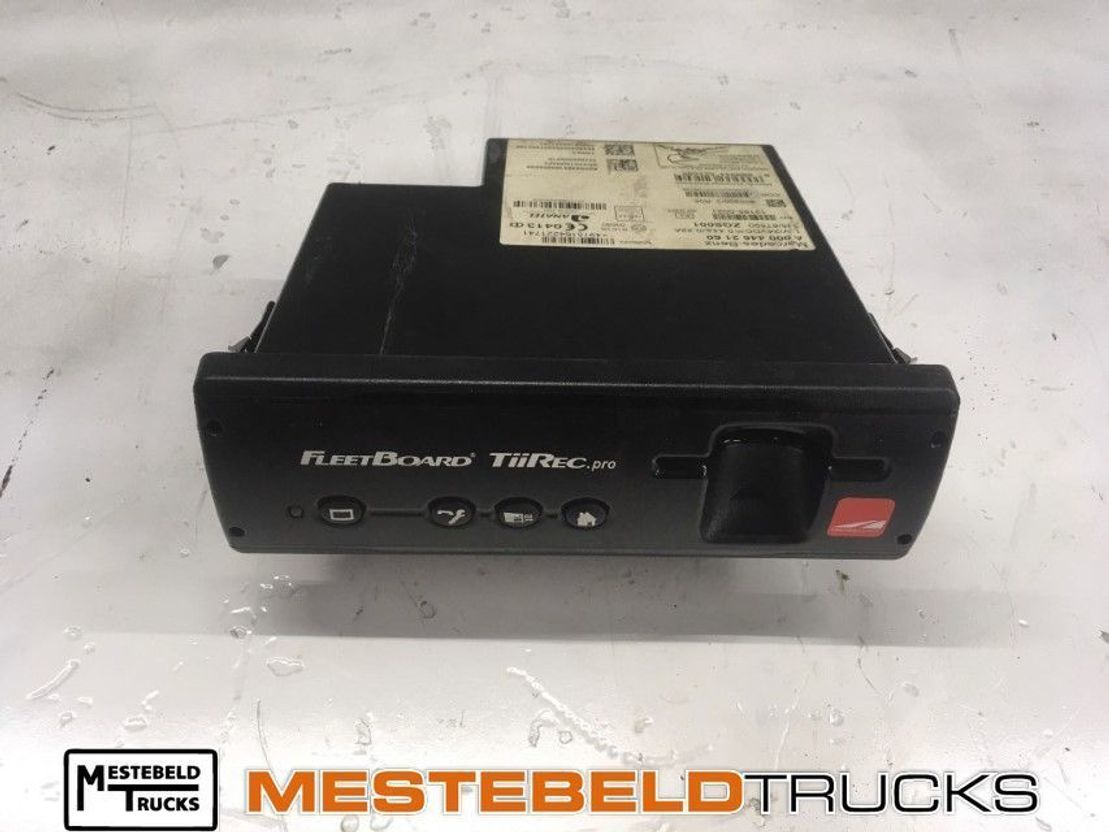 Mercedes-Benz GPS ontvanger fleet board tiirec pro - Elektrisch systeem voor Vrachtwagen: afbeelding 1 Mercedes-Benz GPS ontvanger fleet board tiirec pro - Elektrisch systeem voor Vrachtwagen: afbeelding 1