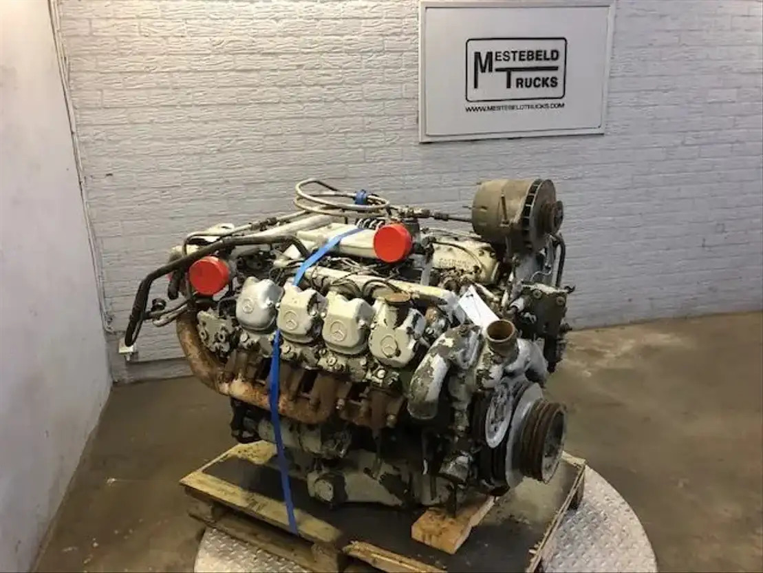 Mercedes-Benz Motor OM 402 LA - Motor voor Vrachtwagen: afbeelding 2 Mercedes-Benz Motor OM 402 LA - Motor voor Vrachtwagen: afbeelding 2