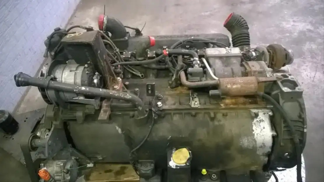 Mercedes-Benz Motor OM 457 HLA II/3 - Motor voor Vrachtwagen: afbeelding 4 Mercedes-Benz Motor OM 457 HLA II/3 - Motor voor Vrachtwagen: afbeelding 4