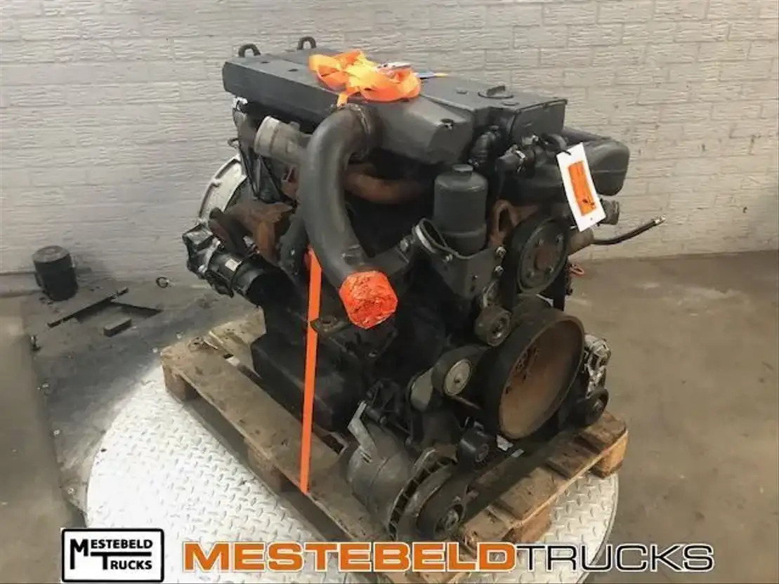 Mercedes-Benz Motor OM 906 LA II/2  - Motor voor Vrachtwagen: afbeelding 2 Mercedes-Benz Motor OM 906 LA II/2  - Motor voor Vrachtwagen: afbeelding 2