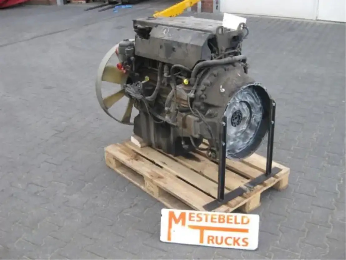 Mercedes-Benz OM 906 LA - Motor voor Vrachtwagen: afbeelding 1 Mercedes-Benz OM 906 LA - Motor voor Vrachtwagen: afbeelding 1