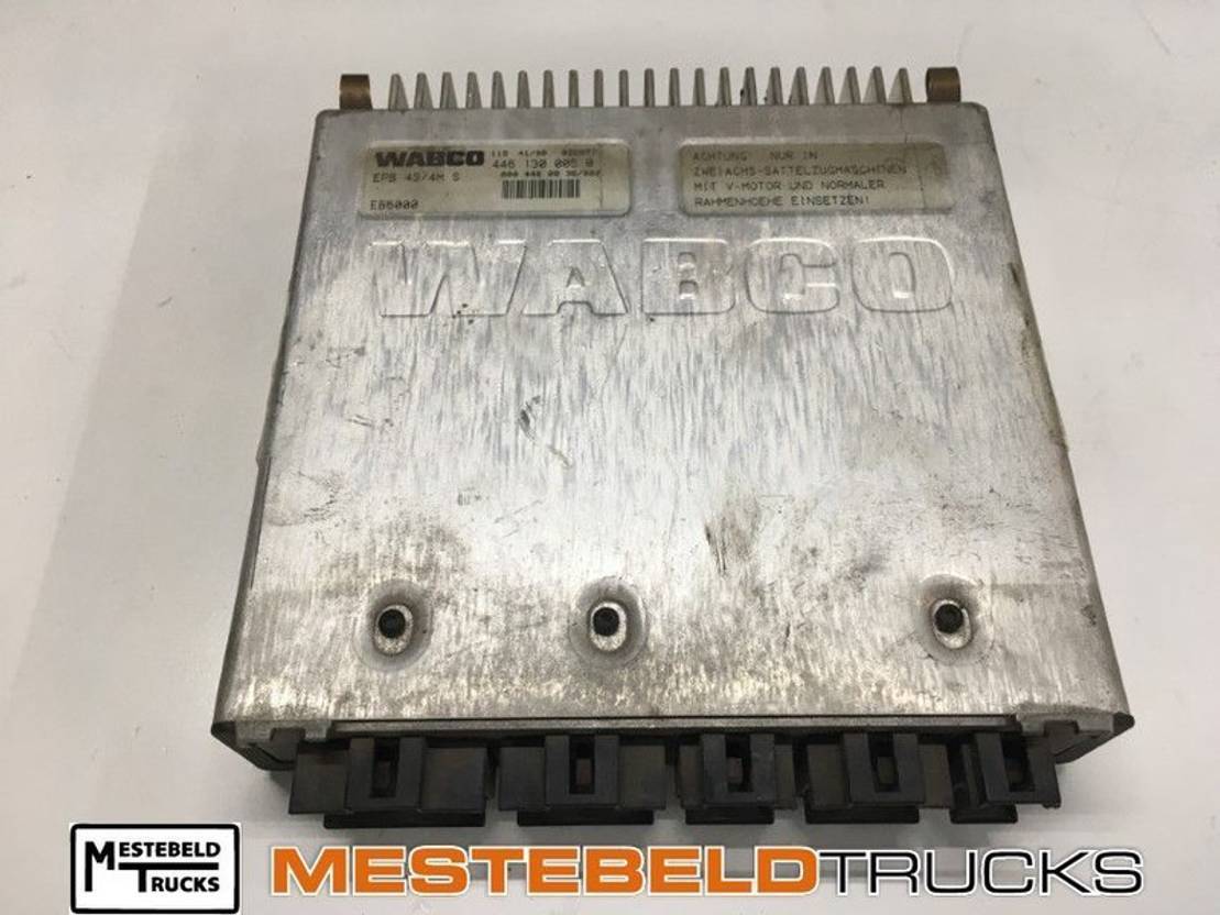 Mercedes Benz Stuurkast EPB - Elektrisch systeem voor Vrachtwagen: afbeelding 1 Mercedes Benz Stuurkast EPB - Elektrisch systeem voor Vrachtwagen: afbeelding 1