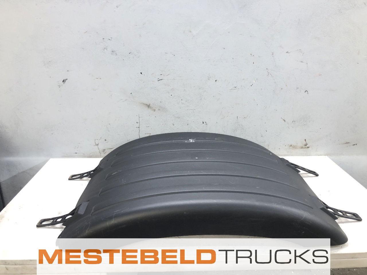 Scania Bovendek spatbord achteras - Frame/ Chassis voor Vrachtwagen: afbeelding 1 Scania Bovendek spatbord achteras - Frame/ Chassis voor Vrachtwagen: afbeelding 1