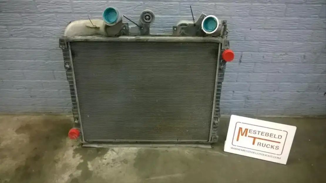 Scania R adiateur + intercooler - Koelsysteem voor Vrachtwagen: afbeelding 1 Scania R adiateur + intercooler - Koelsysteem voor Vrachtwagen: afbeelding 1