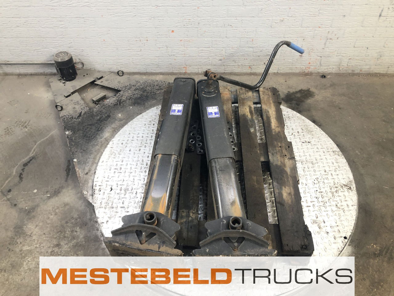 Trailor Set steunpoten Jost Opitma - Frame/ Chassis voor Vrachtwagen: afbeelding 1 Trailor Set steunpoten Jost Opitma - Frame/ Chassis voor Vrachtwagen: afbeelding 1