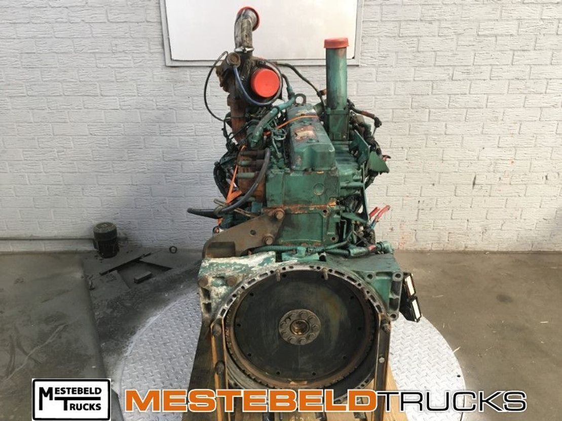 Volvo Motor D7C 275 EC 99 - Motor voor Vrachtwagen: afbeelding 3 Volvo Motor D7C 275 EC 99 - Motor voor Vrachtwagen: afbeelding 3