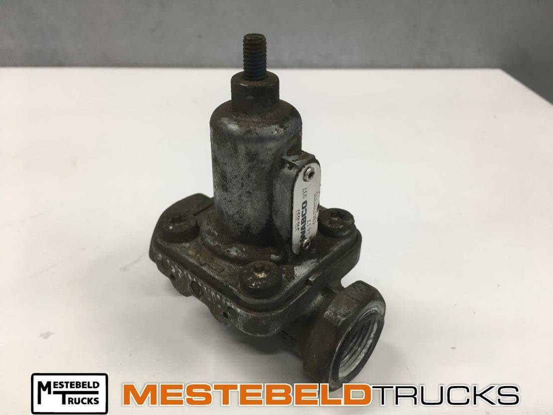 Volvo Overstroomklep FH16 - Klep voor Vrachtwagen: afbeelding 1 Volvo Overstroomklep FH16 - Klep voor Vrachtwagen: afbeelding 1