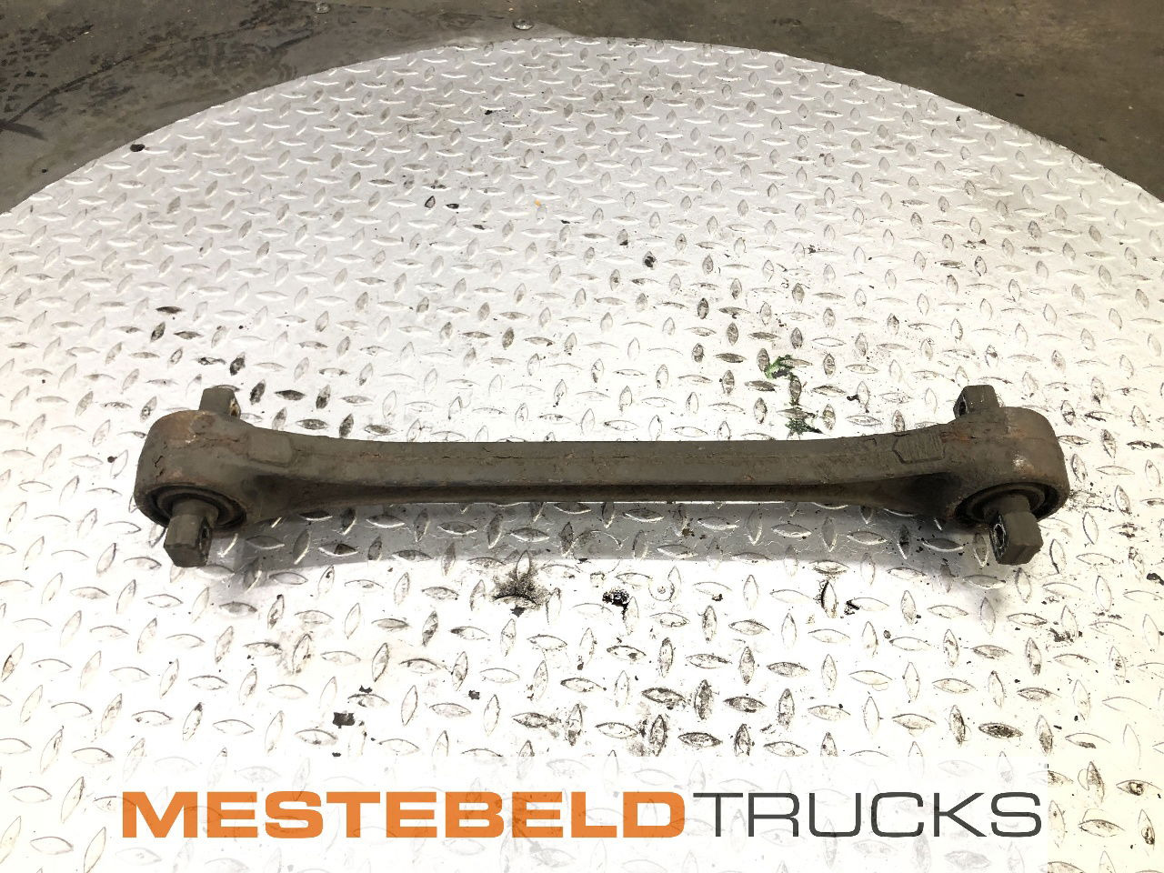 Volvo Reactiestang FH - Frame/ Chassis voor Vrachtwagen: afbeelding 1 Volvo Reactiestang FH - Frame/ Chassis voor Vrachtwagen: afbeelding 1