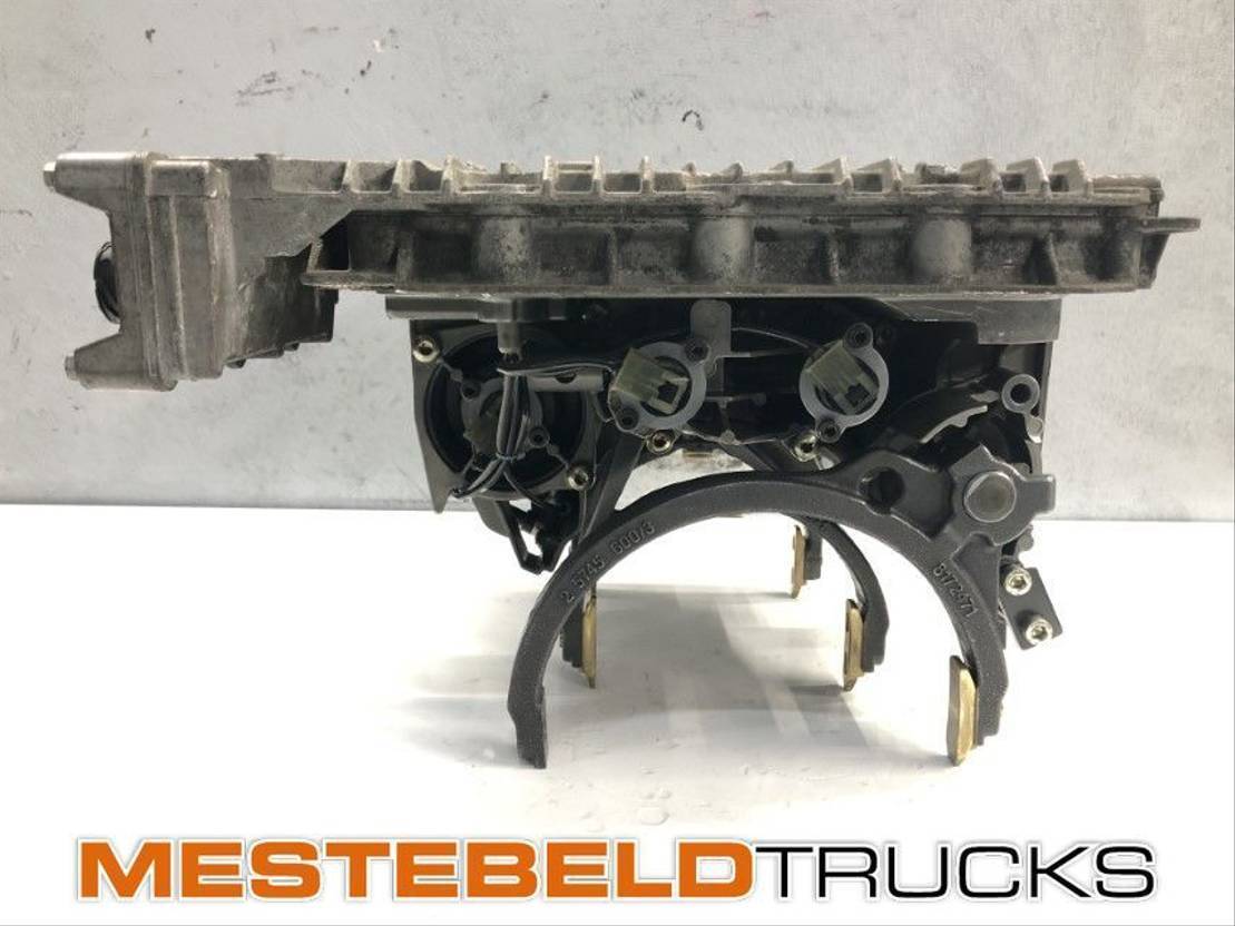 Volvo Schakeldeksel VT 2412B IShift - Versnellingsbak voor Vrachtwagen: afbeelding 1 Volvo Schakeldeksel VT 2412B IShift - Versnellingsbak voor Vrachtwagen: afbeelding 1