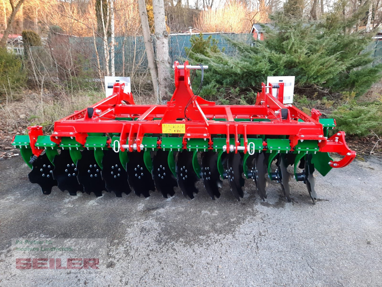 Agro-Masz BT 30 + Rohrstabwalze 500 mm - Schijveneg: afbeelding 4 Agro-Masz BT 30 + Rohrstabwalze 500 mm - Schijveneg: afbeelding 4