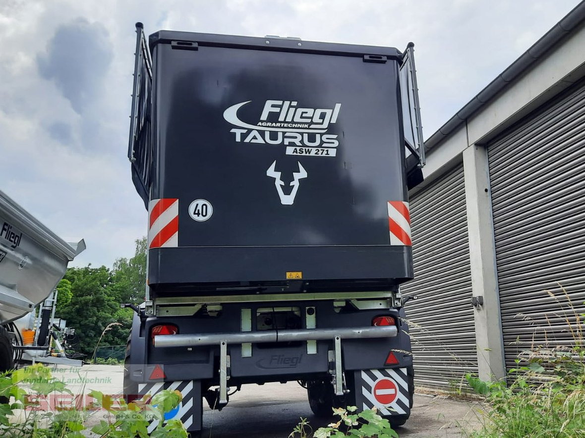 Fliegl ASW 271 TAURUS FOX 40m³ + Top Lift Light - Opraapwagen: afbeelding 5 Fliegl ASW 271 TAURUS FOX 40m³ + Top Lift Light - Opraapwagen: afbeelding 5