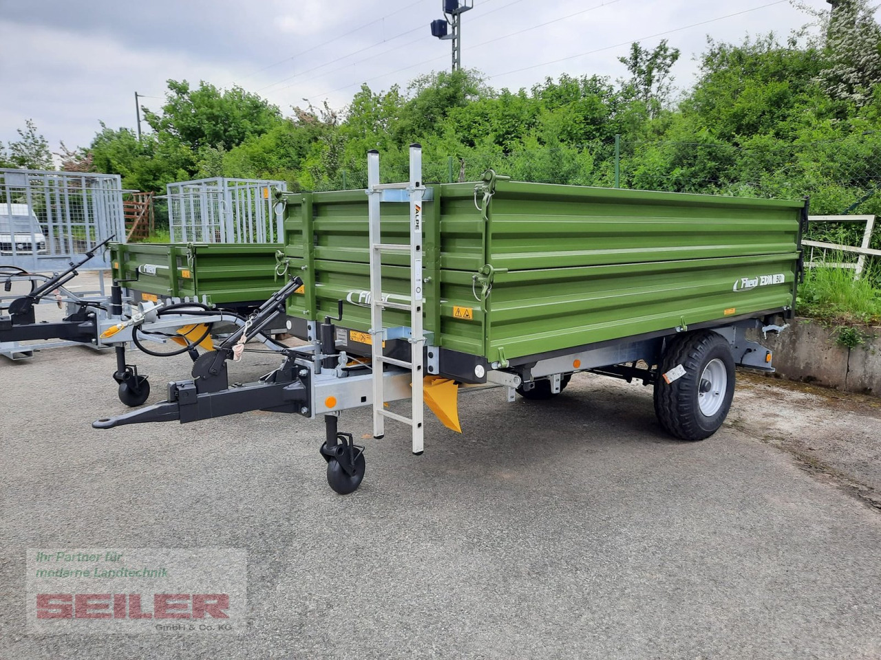 Fliegl EDK 50 FOX + Aufbau 400 mm - Landbouwaanhanger: afbeelding 1 Fliegl EDK 50 FOX + Aufbau 400 mm - Landbouwaanhanger: afbeelding 1