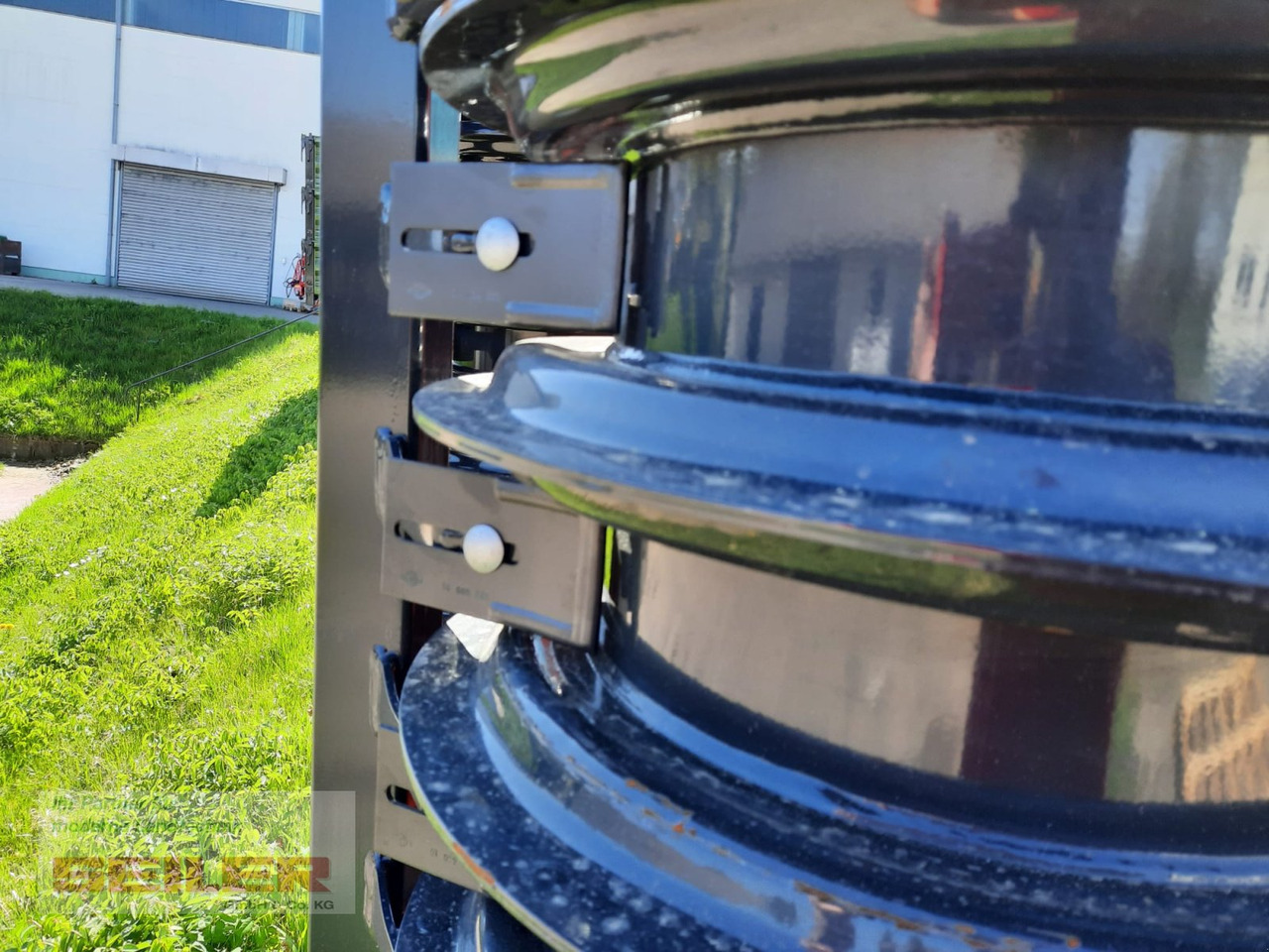 Kuhn Cultimer L 400 R NSM + T-Liner-Walze - Cultivator: afbeelding 5 Kuhn Cultimer L 400 R NSM + T-Liner-Walze - Cultivator: afbeelding 5