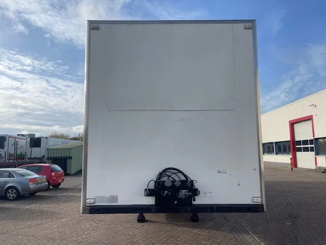 Kögel DISK BRAKE 7CM FRIGO BOX - Gesloten oplegger: afbeelding 2 Kögel DISK BRAKE 7CM FRIGO BOX - Gesloten oplegger: afbeelding 2