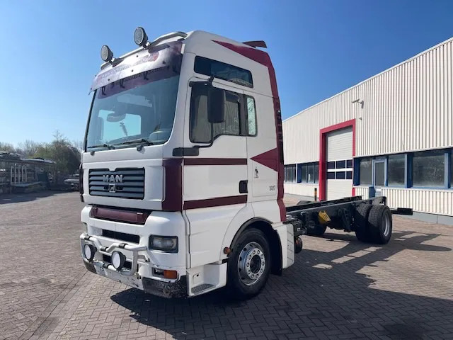 MAN TGA 18.460 Euro 3 Manual-gear Retarder - Chassis vrachtwagen: afbeelding 3 MAN TGA 18.460 Euro 3 Manual-gear Retarder - Chassis vrachtwagen: afbeelding 3