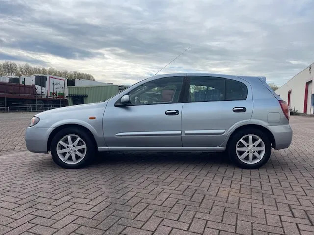 Nissan Almera Airco Manual gear APK Cruise control - Hatchback: afbeelding 4 Nissan Almera Airco Manual gear APK Cruise control - Hatchback: afbeelding 4