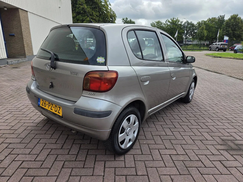 Toyota Yaris 1.3 VVT-i Idols 5drs - Hatchback: afbeelding 3 Toyota Yaris 1.3 VVT-i Idols 5drs - Hatchback: afbeelding 3