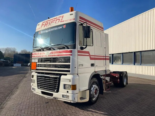 DAF XF 95.430 Manual-Gear Euro 3 - Trekker: afbeelding 3 DAF XF 95.430 Manual-Gear Euro 3 - Trekker: afbeelding 3