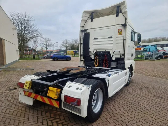 MAN TGX 18.480 Euro 5 Retarder 2-Tanks - Trekker: afbeelding 3 MAN TGX 18.480 Euro 5 Retarder 2-Tanks - Trekker: afbeelding 3
