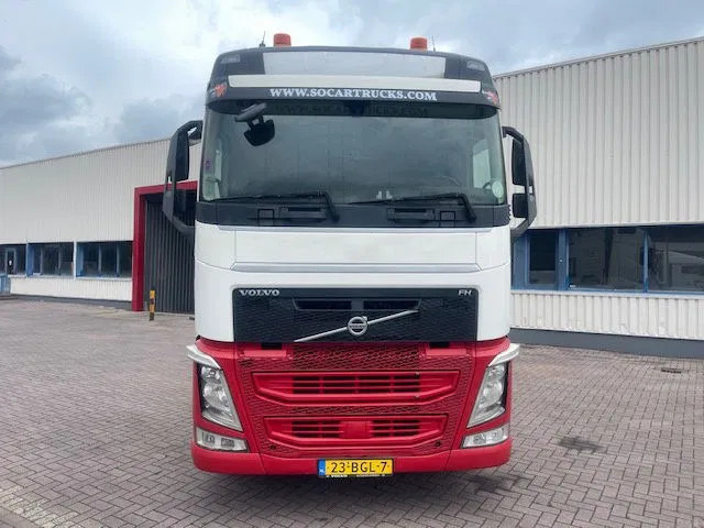 Volvo FH 13.460 i-shift NL-Truck - Trekker: afbeelding 2 Volvo FH 13.460 i-shift NL-Truck - Trekker: afbeelding 2