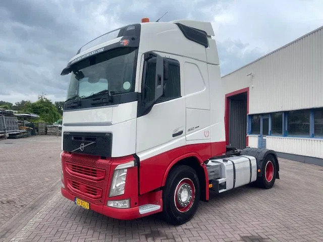 Volvo FH 13.460 i-shift NL-Truck - Trekker: afbeelding 3 Volvo FH 13.460 i-shift NL-Truck - Trekker: afbeelding 3