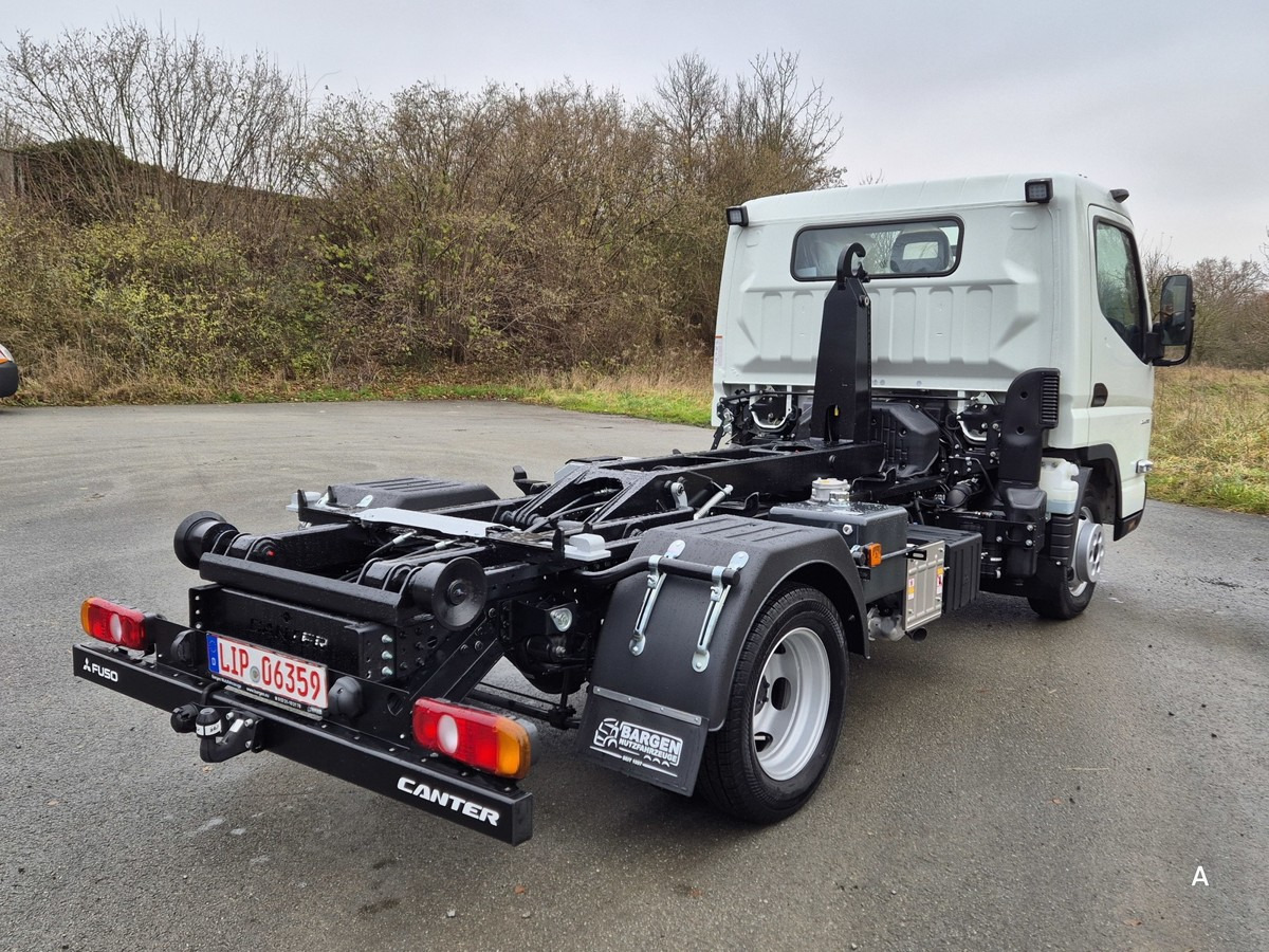 FUSO 3C15 Duonic Aut.City Abrollkipper AHK 3.5T - Haakarmsysteem vrachtwagen: afbeelding 5 FUSO 3C15 Duonic Aut.City Abrollkipper AHK 3.5T - Haakarmsysteem vrachtwagen: afbeelding 5