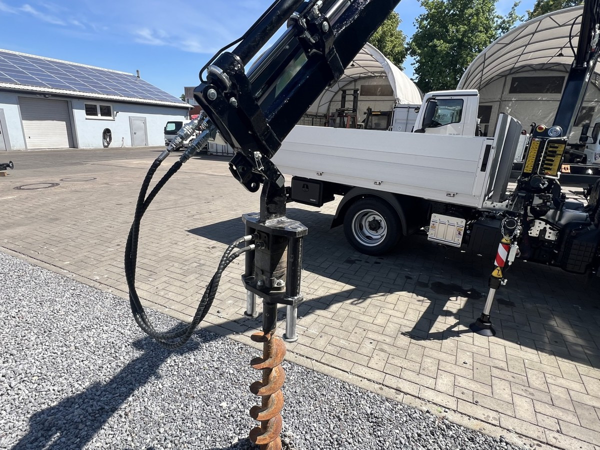 FUSO 3S15 Alu Pritsche 2.80m Ladekran Bohrgerät - Bestelwagen open laadbak: afbeelding 3 FUSO 3S15 Alu Pritsche 2.80m Ladekran Bohrgerät - Bestelwagen open laadbak: afbeelding 3