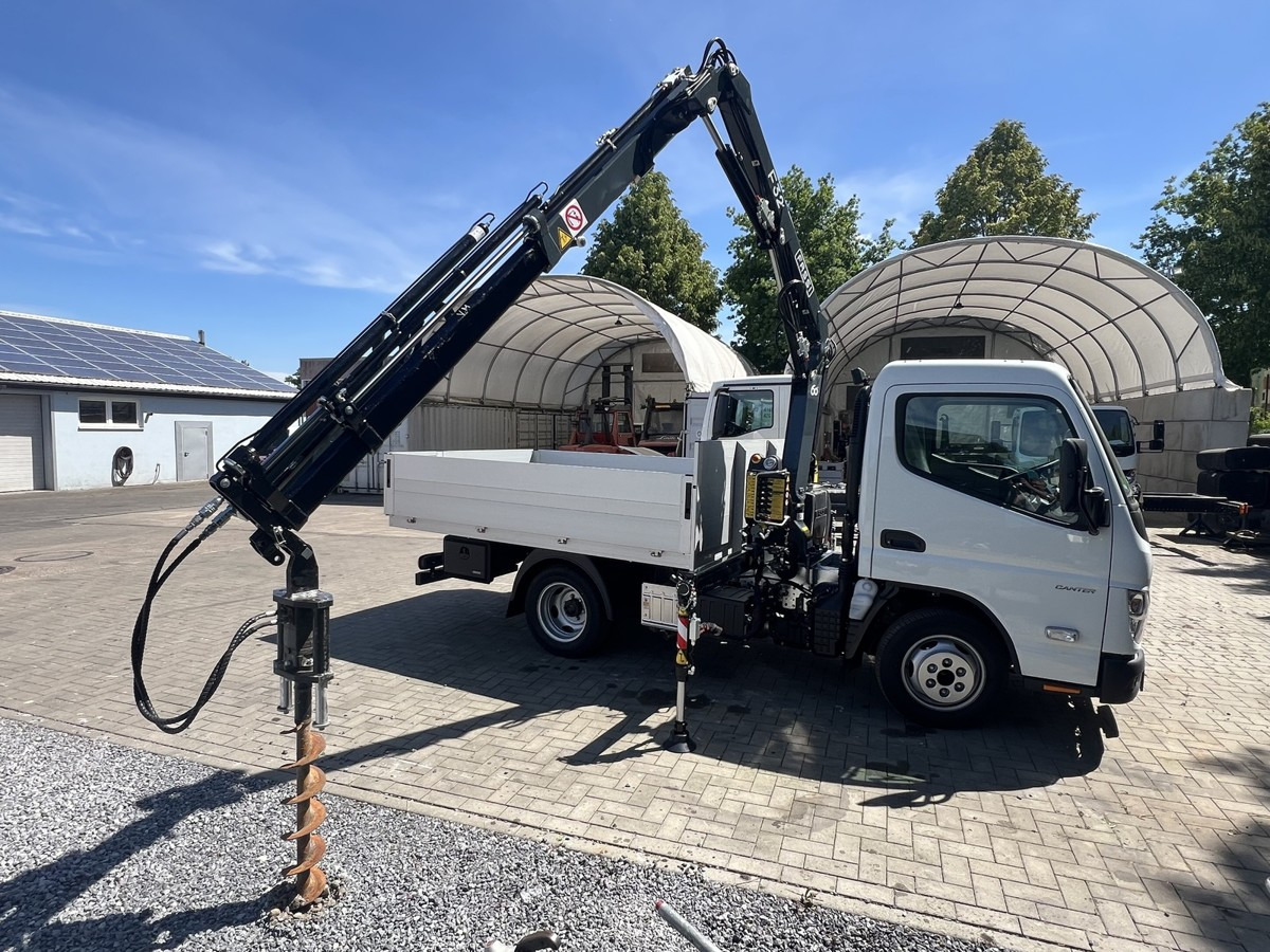 FUSO 3S15 Alu Pritsche 2.80m Ladekran Bohrgerät - Bestelwagen open laadbak: afbeelding 1 FUSO 3S15 Alu Pritsche 2.80m Ladekran Bohrgerät - Bestelwagen open laadbak: afbeelding 1