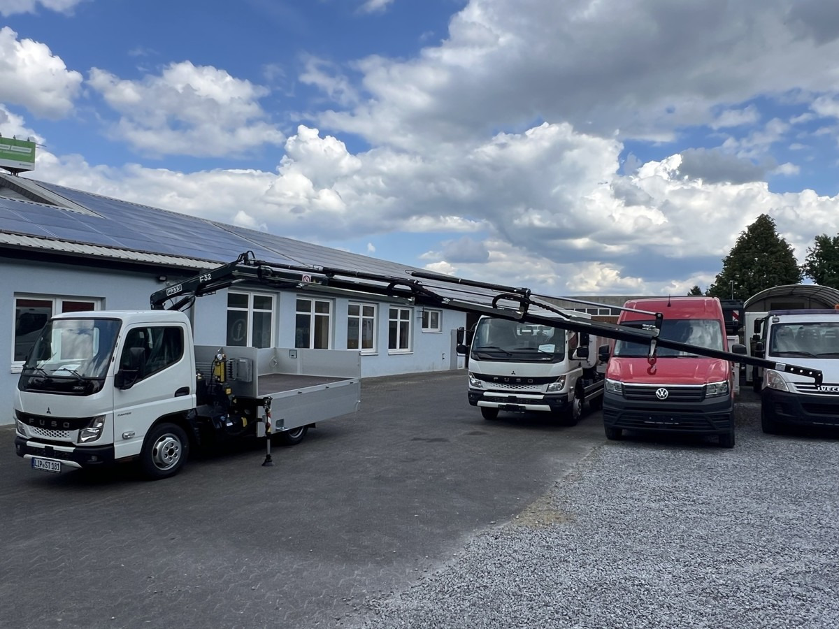 FUSO 3S15 Alu Pritsche 2.80m Ladekran Bohrgerät - Bestelwagen open laadbak: afbeelding 5 FUSO 3S15 Alu Pritsche 2.80m Ladekran Bohrgerät - Bestelwagen open laadbak: afbeelding 5