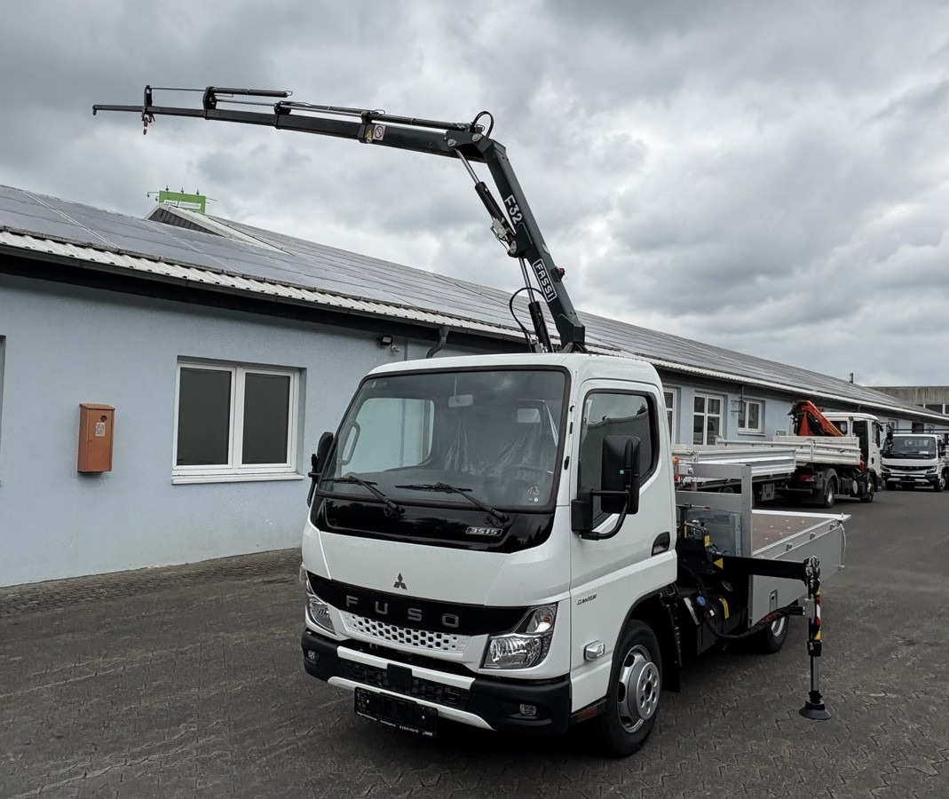 FUSO 3S15 Alu Pritsche 2.80m Ladekran Funk! sofort ve - Kraanwagen, Vrachtwagen met open laadbak: afbeelding 1 FUSO 3S15 Alu Pritsche 2.80m Ladekran Funk! sofort ve - Kraanwagen, Vrachtwagen met open laadbak: afbeelding 1
