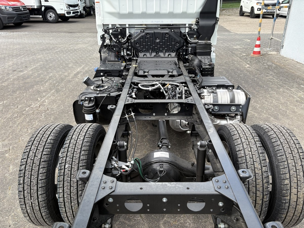 Leasing FUSO 3S15 Fahrgestell 2500 Nebenantrieb FUSO 3S15 Fahrgestell 2500 Nebenantrieb: afbeelding 10 Leasing FUSO 3S15 Fahrgestell 2500 Nebenantrieb FUSO 3S15 Fahrgestell 2500 Nebenantrieb: afbeelding 10